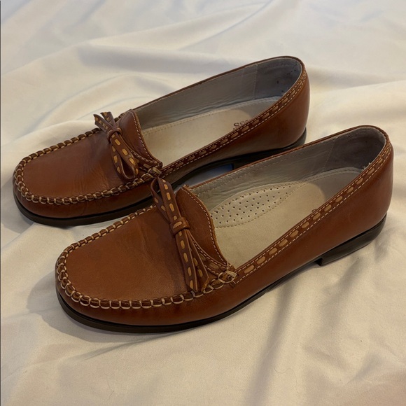 Bass Ramona Dainty Bow Loafers - Picture 3 of 8